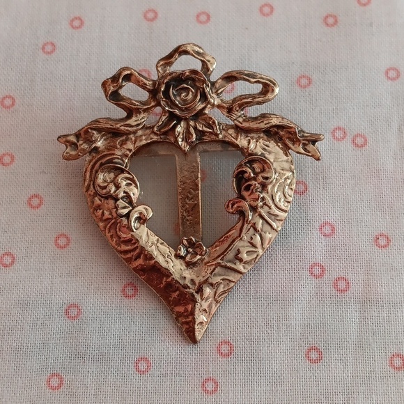 Gold Tone Sweet Heart Photo Locket Pin Brooch - Picture 1 of 7
